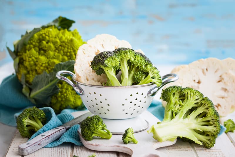 Broccoli and cauliflower in a bowl